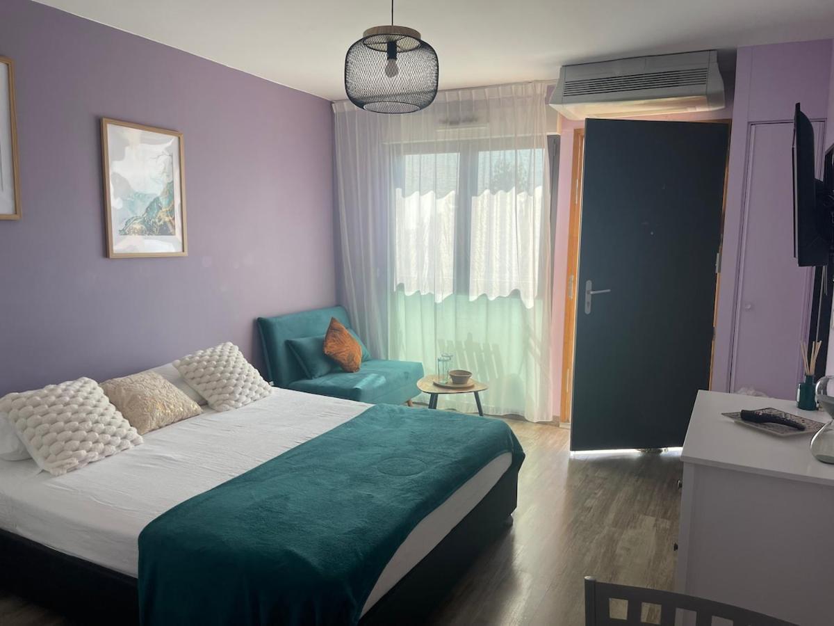 Cosy, De Tourisme Avec Piscine Appartement *