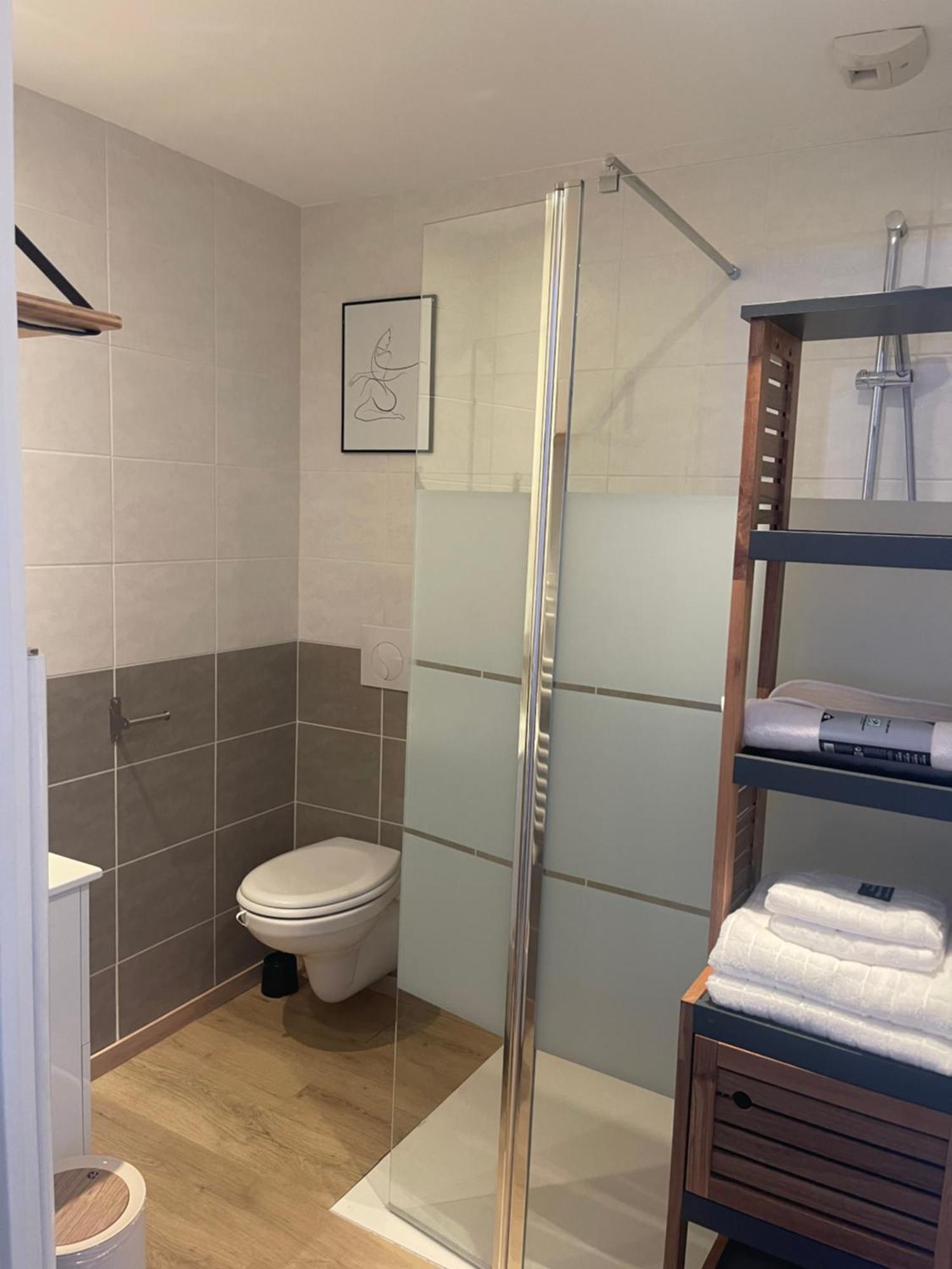 Appartement Cosy, De Tourisme Avec Piscine